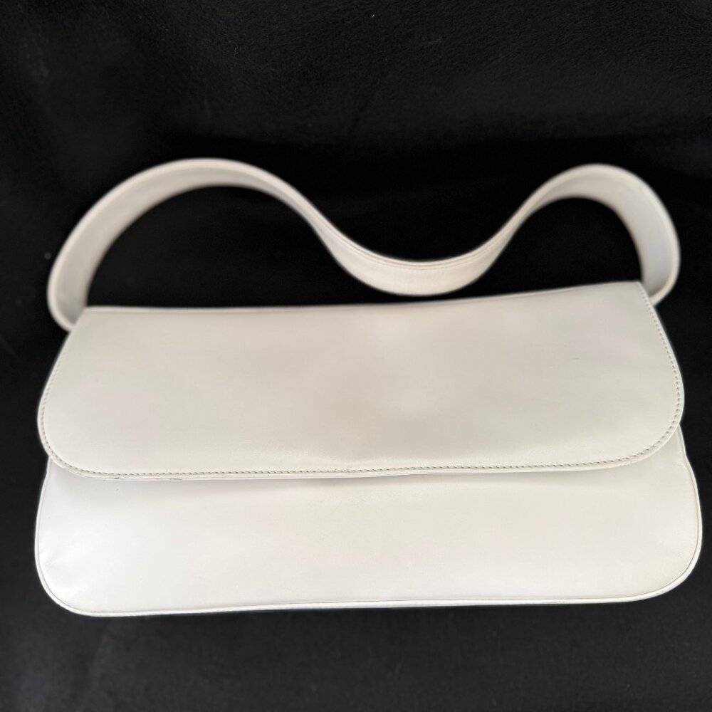 Vintage White Leather Bally of Switzerland shoulder/hand bag